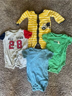 Carters 9 mo boys clothing bundle!